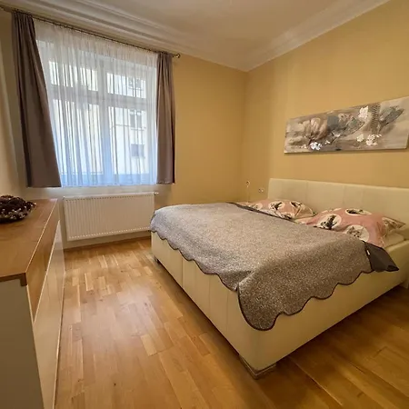 Lovely In The Center Of Apartment *