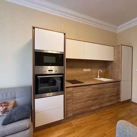 Appartement Lovely In The Center Of *